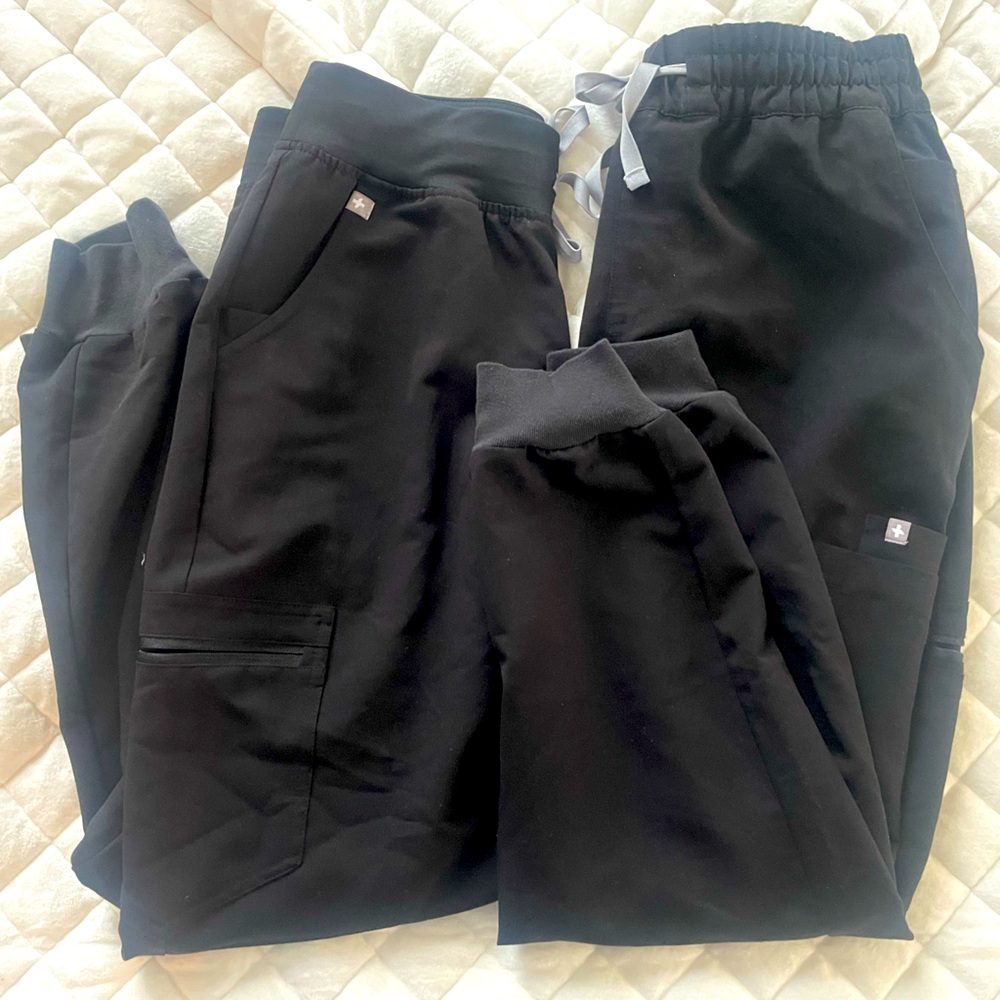 Figs jogger scrub pants x2. Women’s MP, black
